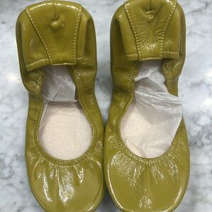 The storehouse flats (size 12)